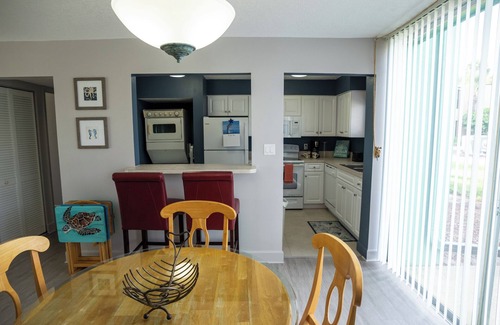 Ormond Beach Condo | After Dune Delight! 2 Bdr, 3 pools at almost private beach