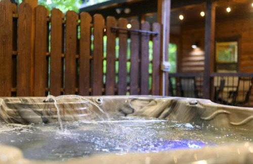 Broken Bow House | After the Sunset 1-Level 5BR Pool - Arcade
