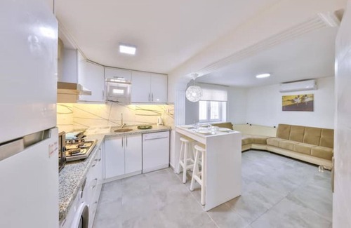 Milas Villa | Agach Aparts (Mulberry)