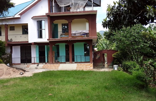 Arusha House | AGAPE WOMEN GROUP HOME STAY