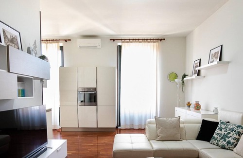 Old Town Apartment | Agatea a due Passi dal Duomo by Wonderful Italy