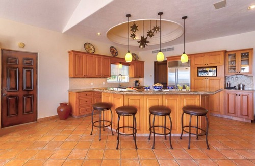 Cabo San Lucas Villa | Agave Azul | 5 Bed, 5.5 Bath
