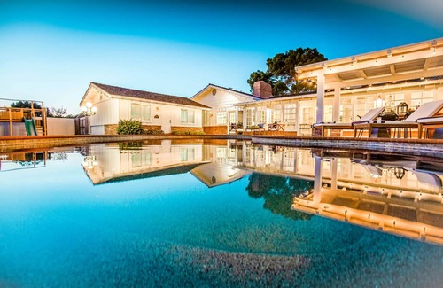 Arcadia House | Agave by AvantStay Expansive Resort Style Estate w/ Pool & Mtn Views!