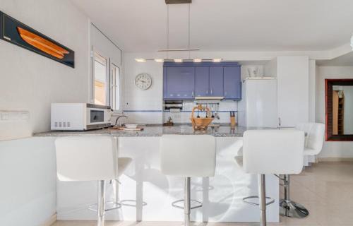 Roses Town Center Apartment | Agi Cap Trencat