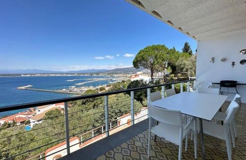 Almadraba-Canyelles House | Agi Villa Poncella