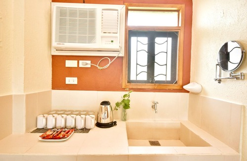Boracay Island Hotel | Agos Boracay Rooms + Beds