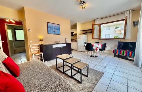 Annecy-le-Vieux Apartment | Agréable 2 pièces avec terrasse, parking, proche lac et commerces à Annecy - FR-1-432-6