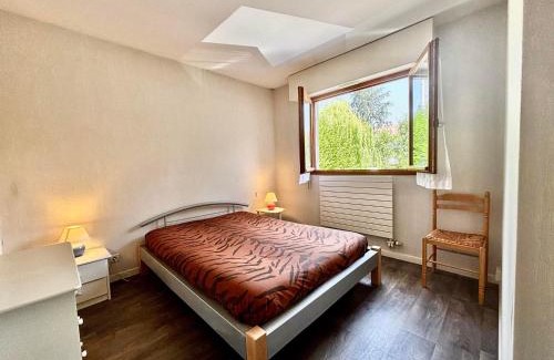 Annecy-le-Vieux Apartment | Agréable 2 pièces avec terrasse, parking, proche lac et commerces à Annecy - FR-1-432-6