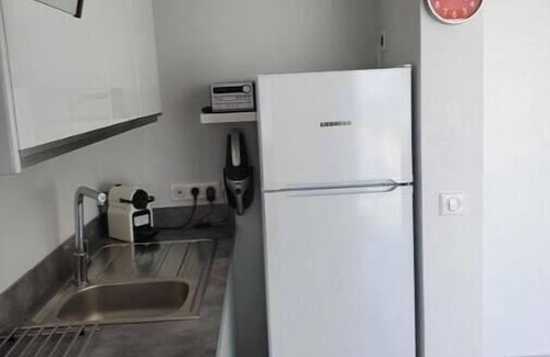 Cros-de-Cagnes Apartment | Agréable T2 Climatisé, Accès Piscine Privée, 6eme Avec Ascenseur, vue mer à 50 m