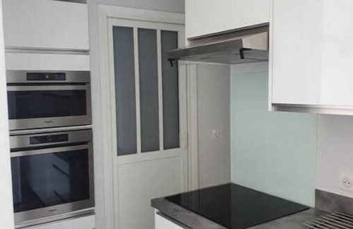 Cros-de-Cagnes Apartment | Agréable T2 Climatisé, Accès Piscine Privée, 6eme Avec Ascenseur, vue mer à 50 m