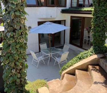 Apoquindo House | Agradable casa en Las Condes para 7 personas