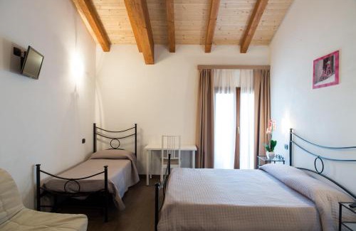 Cavalcaselle House | Agriturismo Chesini