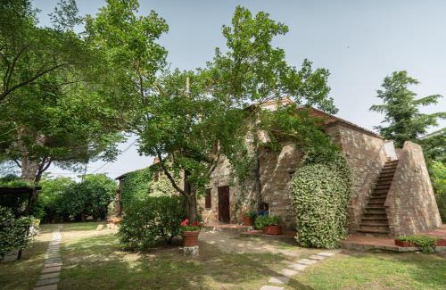 Castiglione del Lago Apartment | Agriturismo La Pineta