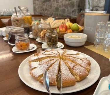 Tavernola House | Agriturismo PratoAlto