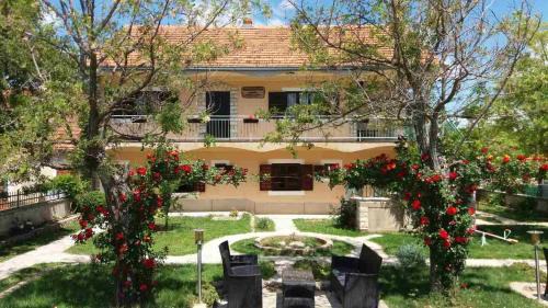 Bogatic House | Agrotourism Galic Krka