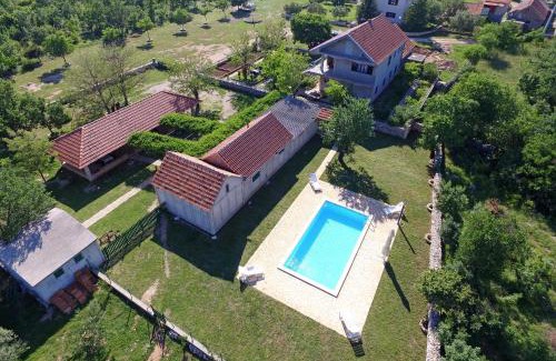 Bogatic House | Agrotourism Galic Krka