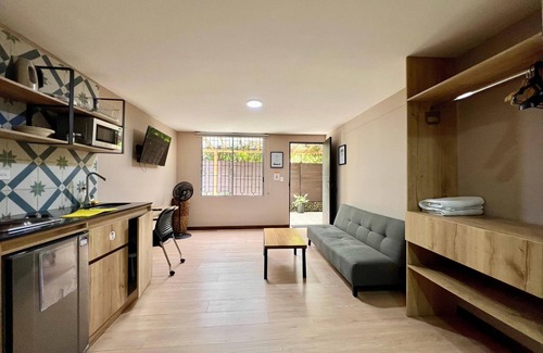 La Aguacatala Apartment | Aguacatala by Roots Rentals
