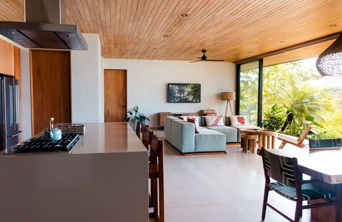 Santiago House | Aguamadera Villas - Valley & Ocean view just 3 min from the beach!