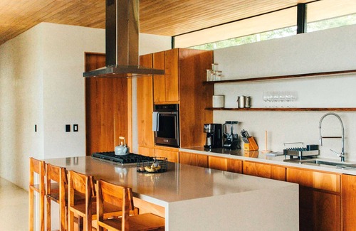 Santiago House | Aguamadera Villas - Valley & Ocean view just 3 min from the beach!