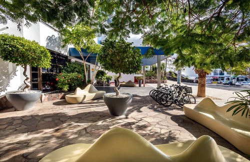 Los Cristianos Apartment | Aguamar Apartamentos, Los Cristianos Downtown