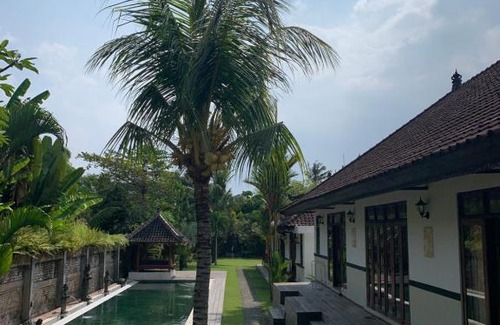 Beraban House | AGUNG VILLAGE