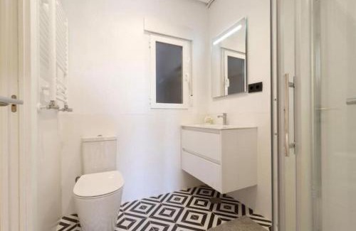 Puerta del Angel Apartment | AH-Apartamentos de Diseño en Madrid Río
