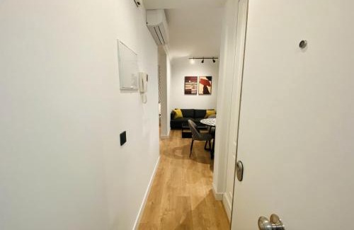 Puerta del Angel Apartment | AH - Estudio Moderno en Madrid Río a 10 Min del Centro