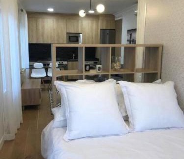 Puerta del Angel Apartment | AH - Suites Madrid Río