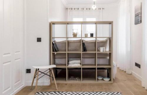 Puerta del Angel Apartment | AH - Suites Madrid Río