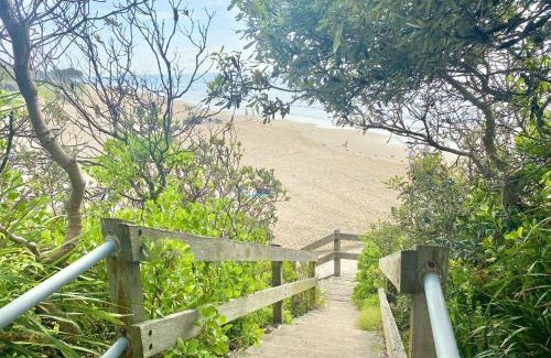 Caves Beach Villa | Ahoy Villa at Caves Beach Villas
