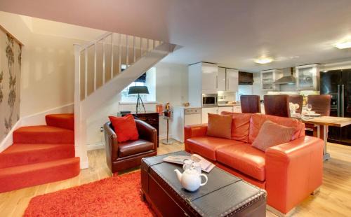 Adderstone House | Aidan Cottage