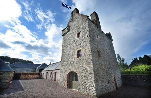 Selkirk House | Aikwood Tower
