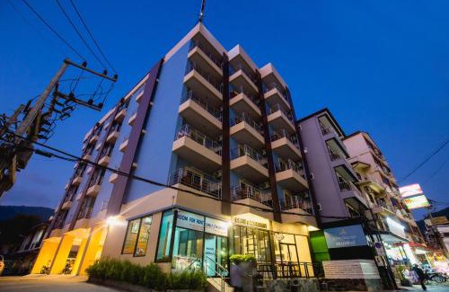 Patong Hotel | Aim House