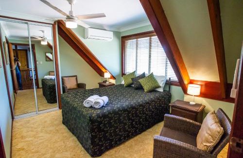 Redcliffe Bed & Breakfast | Ainslie Manor Guest House
