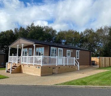 Swarland House | Aintree Lodge - Hot Tub - Northumberland