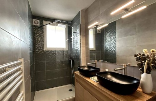 Colomiers Apartment | Air Arcade - 1 à 6 Personnes
