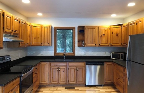 Carrabassett Valley House | Air conditioned house! Private house and yard close to golf, hiking, and biking