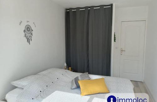 Cros-de-Cagnes Apartment | Air-conditioned apartment with park and swimming pool à Cagnes