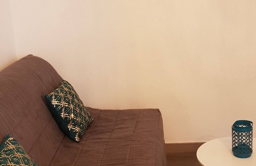Pezenas Apartment | Air-conditioned apartment