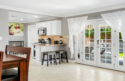 Scottsdale Estates Nine House | Air-conditioned home near Old Town with great patio & Ping-Pong