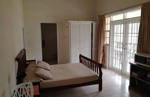 Welches Villa | Air conditioned studio with a pool