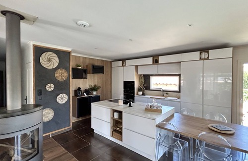 Garons House | Air-conditioned villa with private pool and Jacuzzi, in CAMARGUE