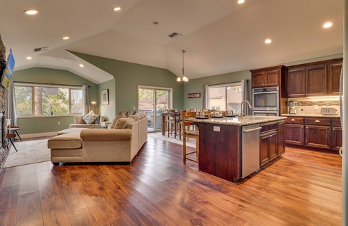 Tahoe Meadows House | Air Conditioning, Walk to Heavenly/Lake/Casinos, Grill, Fast Wifi – Tahoe Woods Lookout
