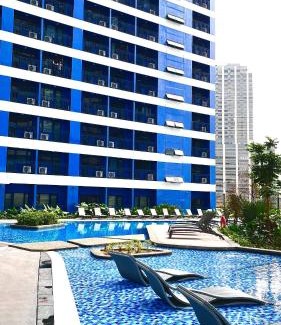 San Antonio Apartment | Air Residences 46th flr facing City view