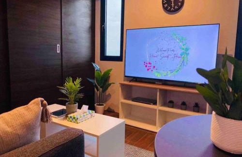 Urdaneta Apartment | Air Residences Makati - fully furnished condo with skyline views!