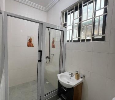 Accra Apartment | airbnb Davis