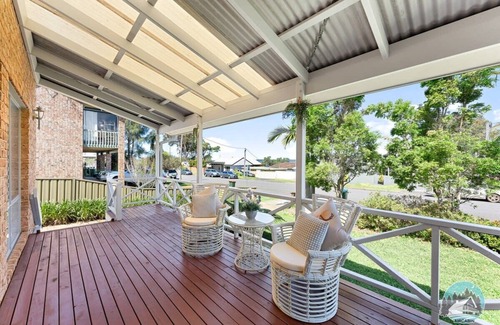 Tegerin House | Aircabin - Gorokan - Comfy - 4 Beds holiday House