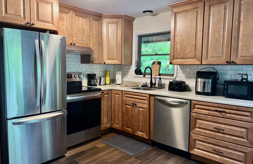 Blakeslee Ski Chalet | AIRE - Zen Oasis Retreat Private/Hotub/Sauna/Pool Table/Poker/Firepit/Bbq