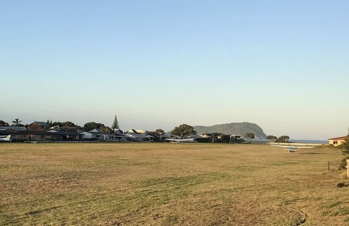 Pauanui House | Airfield property that has a beach vista, enjoy the sunny north-facing bbq area