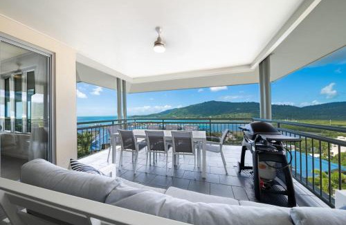 Airlie Beach Apartment | Airlie Beach Ocean Views & Resort Living @ 231
